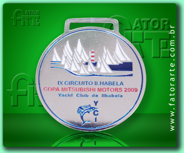 Medalha Yacht Club de Ilhabela, fundida formato personalizado, com aplicação de cores, fita de cetim ou poliéster 