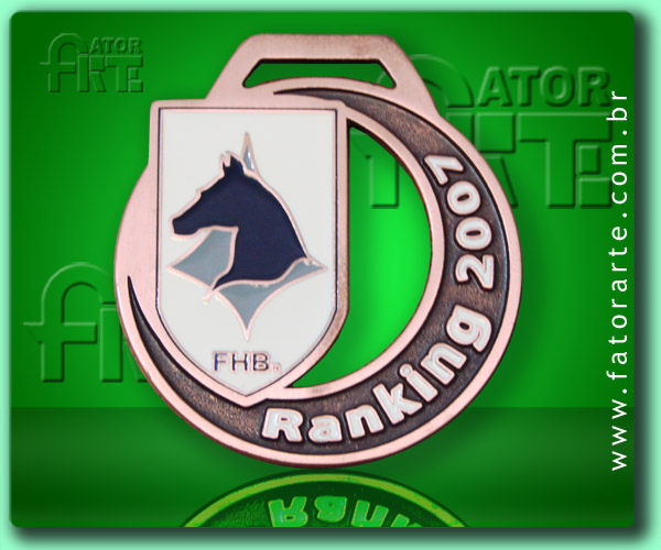 Medalha Ranking FHBr, fundida formato personalizado, com aplicação de cores, fita de cetim ou poliéster 